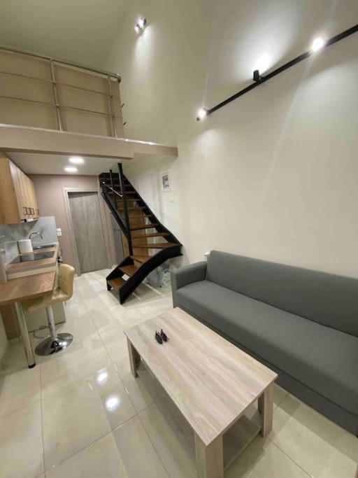 Appartamento Luxury Loft Kalu Tsesme A Giannina Esterno foto