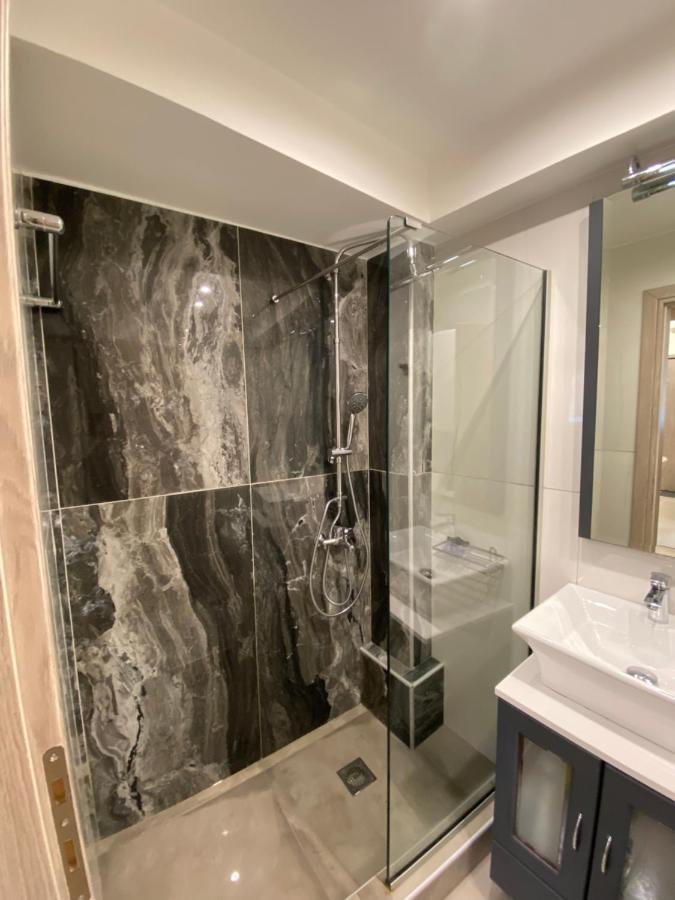 Appartamento Luxury Loft Kalu Tsesme A Giannina Esterno foto