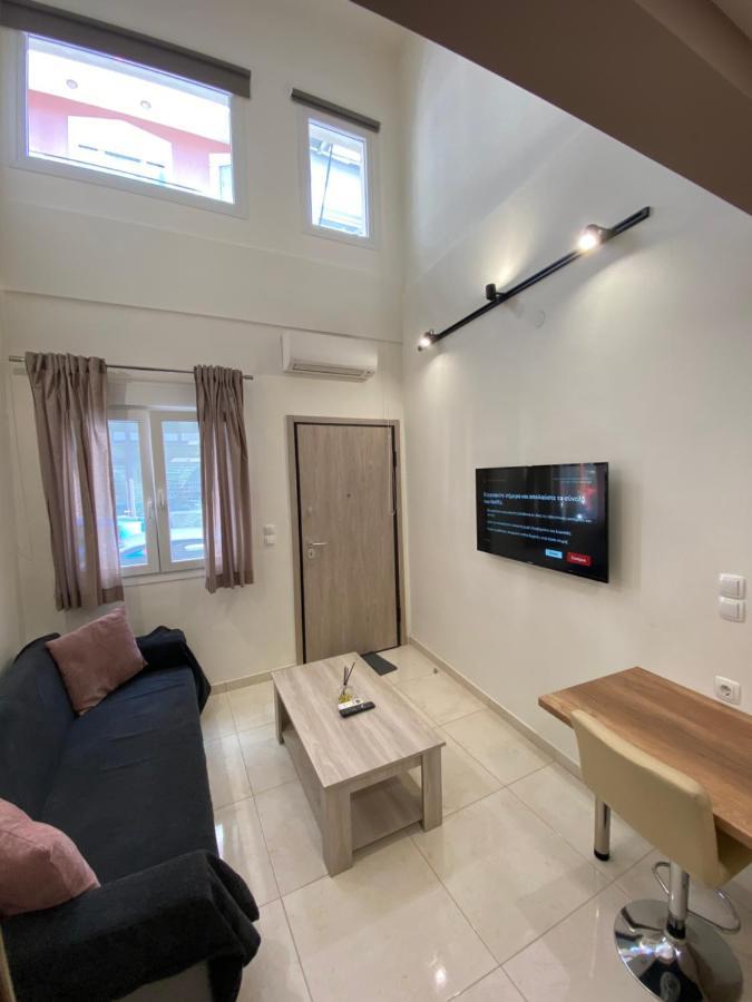 Appartamento Luxury Loft Kalu Tsesme A Giannina Esterno foto
